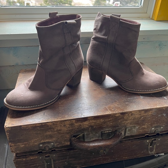 Lavorazione Artigiana leather boot for Sundance. Size 37 fits size 6.  EUC. - Picture 4 of 9